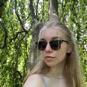 Meet your Posher, Makayla